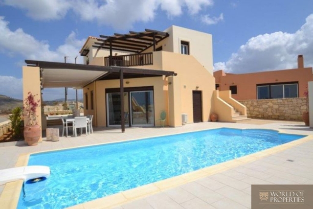 web_house  pool-87aaa588.jpg